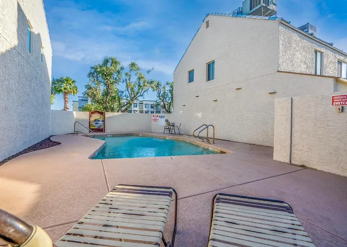 New Pool King Bed Minutes From Old Town
